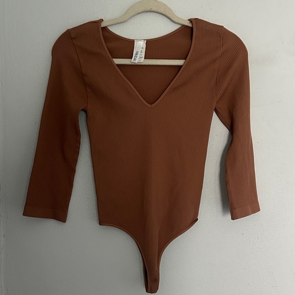 Brown Ribbed soft NIKIBINI 3/4 sleeve  bodysuit - Picture 1 of 5